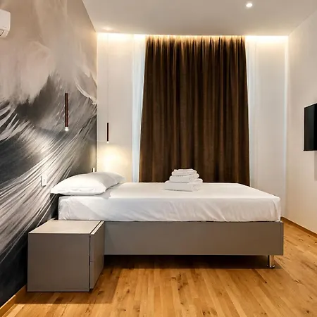 Luxury - Moderno Vicino Stazione Guest house 3*