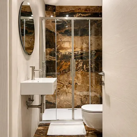 Luxury - Moderno Vicino Stazione 3*