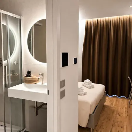 Luxury - Moderno Vicino Stazione 3*
