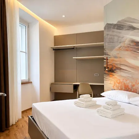 Guest house Luxury - Moderno Vicino Stazione Trieste